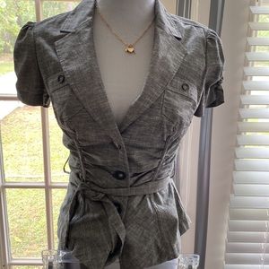 IZ Byer pantsuit small top size 5 pants with belt